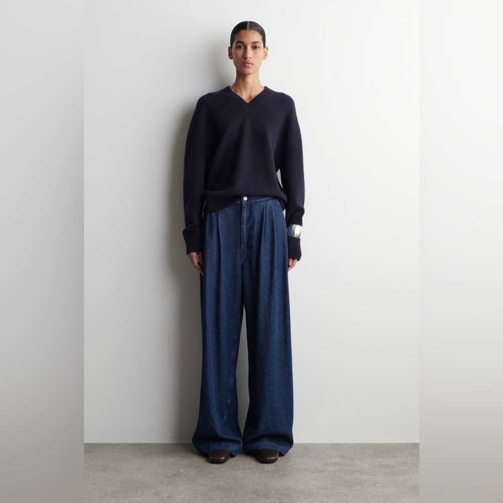 NWT COS Pleated Wide-Leg Denim Pants in Dark Blue